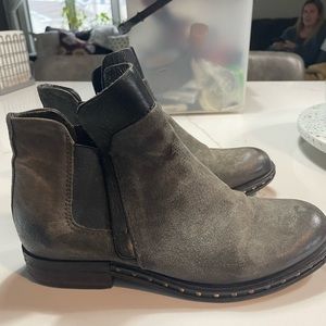 Like New A.S. 98 Chelsea Boot Charcol Grey